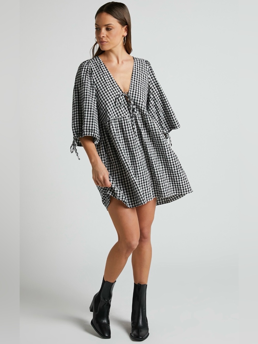 Showpo ROSITA MINI DRESS Size 12